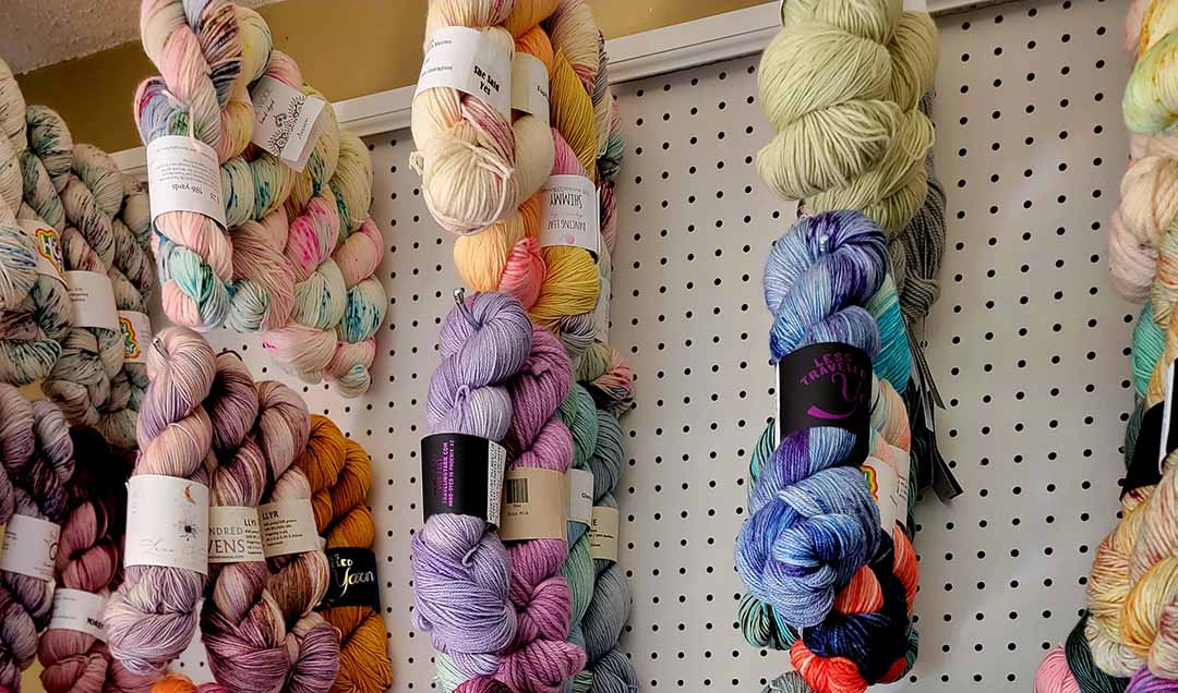 Secondhand Yarn: The Eco and Budget-Friendly Choice